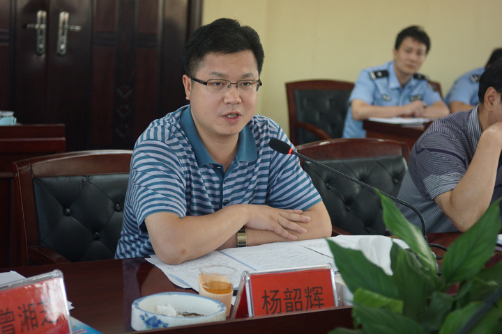 邵阳市长龚文密召集多部门现场调度城区限摩限电前期工作