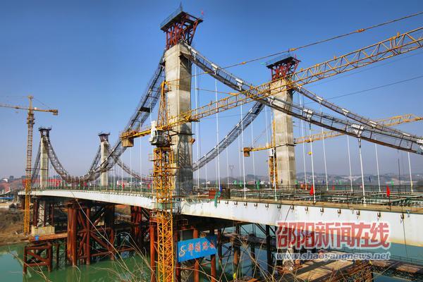 邵阳市桂花大桥初具雏形 预计6月底前建成通车(图1)