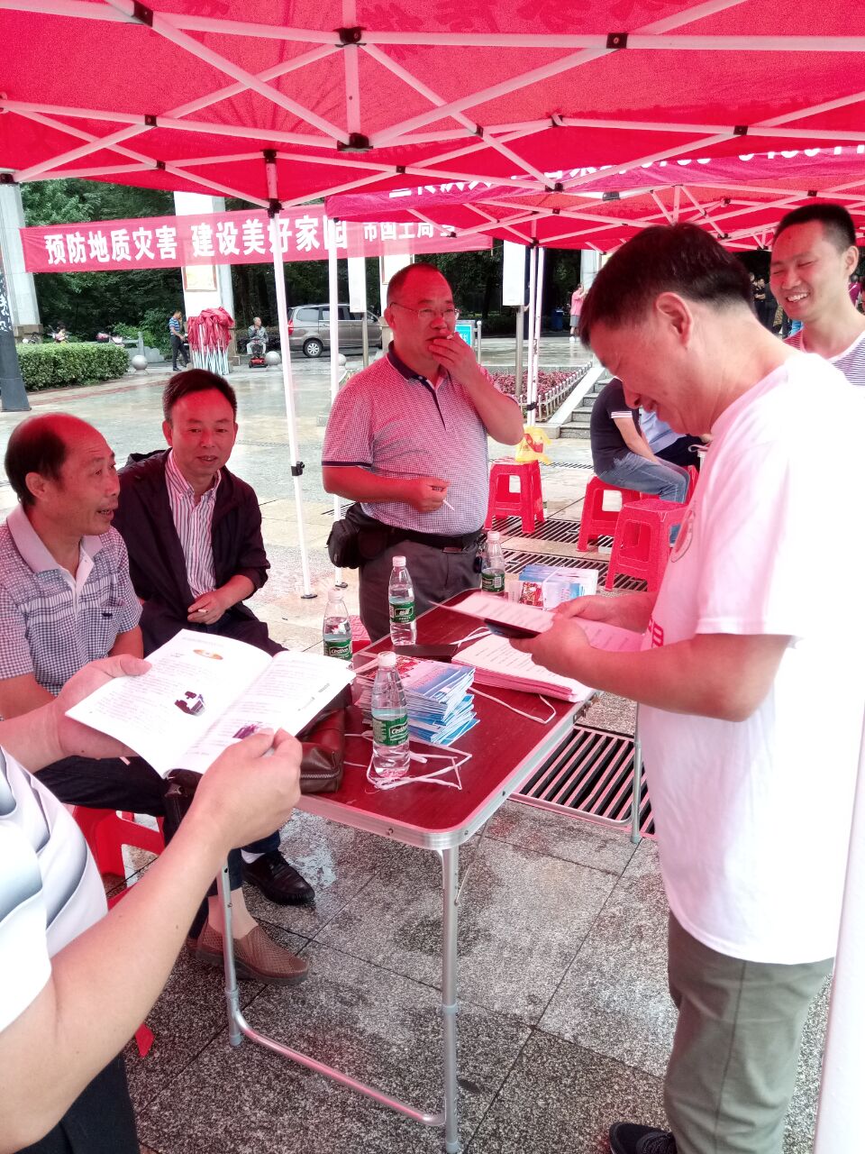 邵阳市质量技术监督局开展“安全月”宣传活动(图3)