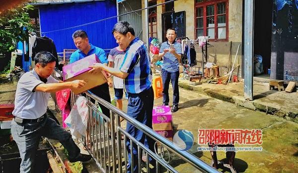 邵阳市农科院全力防汛救灾 妥善转移安置受灾农工(图1)