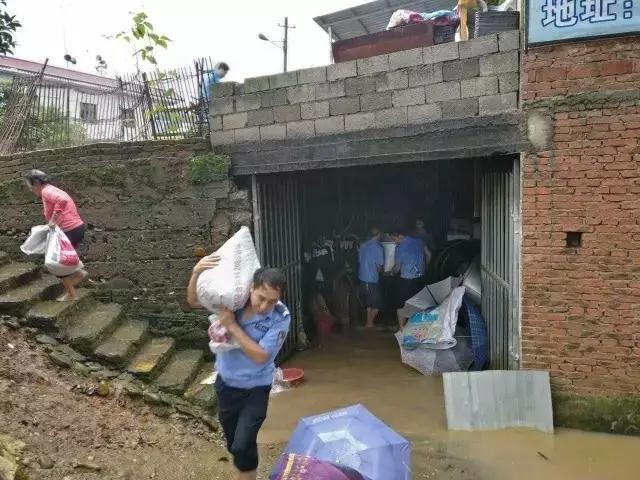邵阳市公安3500警力打响“邵阳保卫战”(图6)