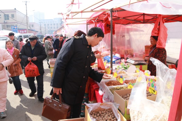 邵阳市食药监局开展春节期间食药安全专项检查(图2)