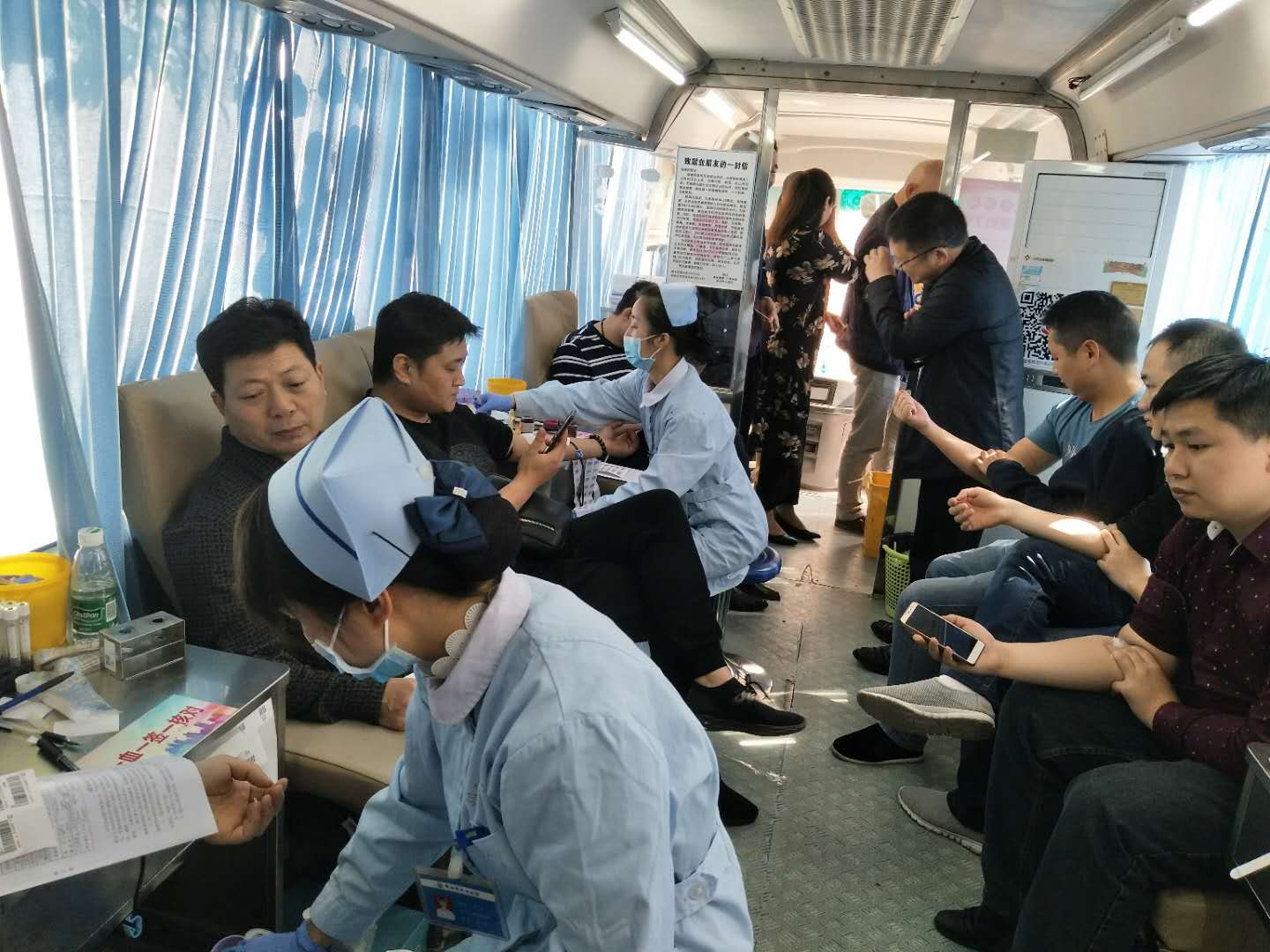 市商务局组织开展无偿献血活动(图1)