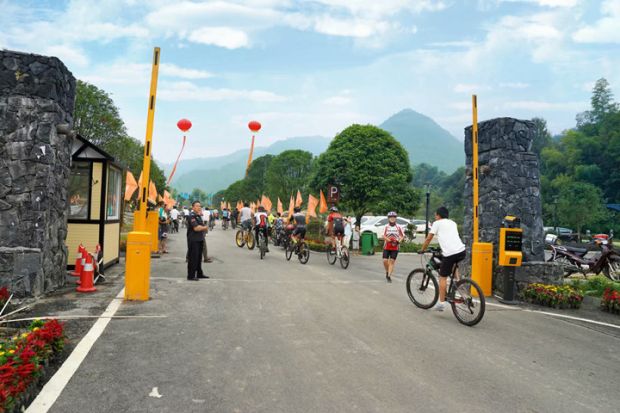 邵阳中秋接待游客146.23万人次 农民丰收节扶贫产品受青睐(图1)