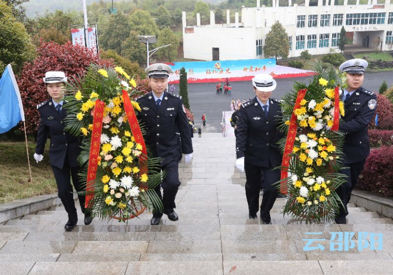邵阳交警开展“缅怀革命先烈，弘扬革命精神”清明祭扫活动(图2)