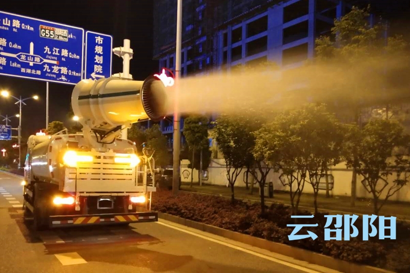 邵阳城区绿化病虫害防治全面开启(图1)