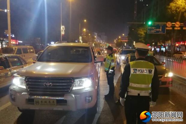 清明节前邵阳交警出重拳 270起酒驾被查处(图1)