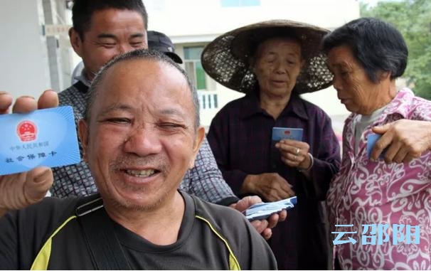 邵阳城乡低保、特困供养及残疾人“两项补贴”提标(图1)