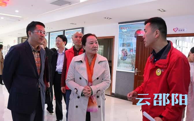 省妇联来邵东调研农村留守儿童关爱服务试点工作(图1)