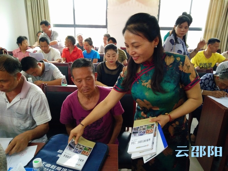 邵阳启动残疾人实用技术培训班：把实用技术送到残疾人家门口(图2)