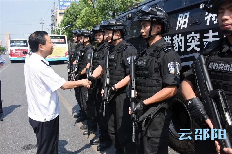 邵阳市公安系统开展“高温送清凉”活动(图1)