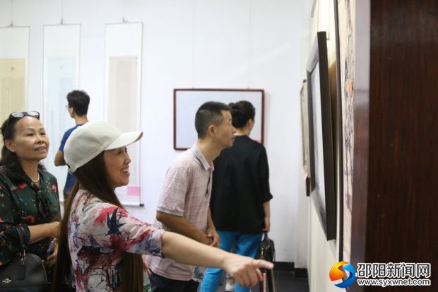 邵阳市职工书法美术作品展开幕(图3)