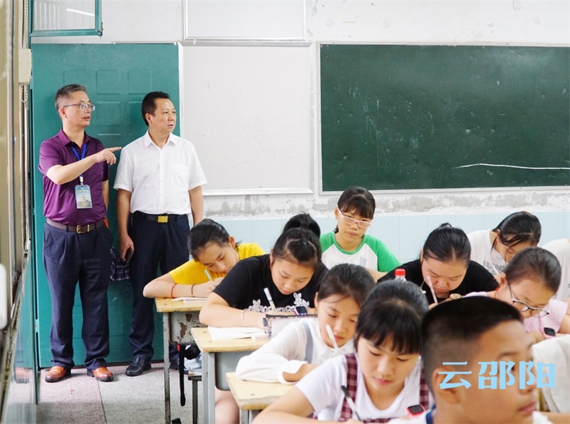 邵阳新学期开学第一天，一起去看看准备情况(图3)