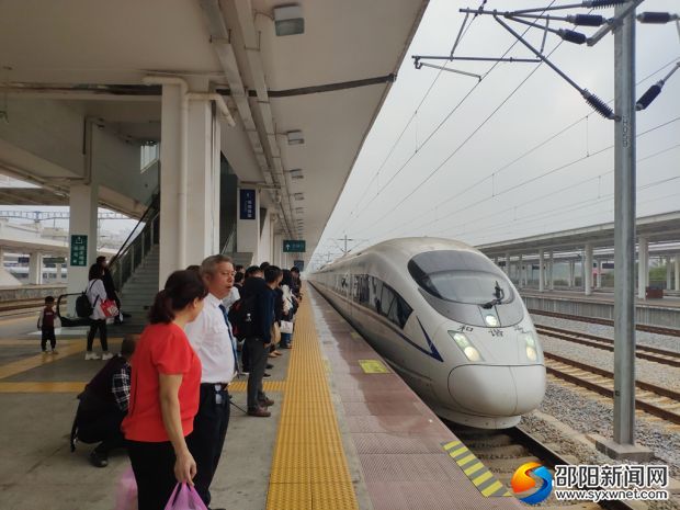 邵阳市区直达昆明高铁近日开通 不足6小时可达(图1)