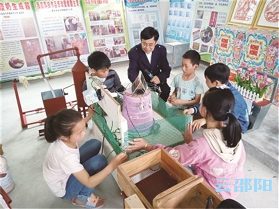 邵阳教师陈富昌荣获湖南“最美科技工作者”称号(图3)