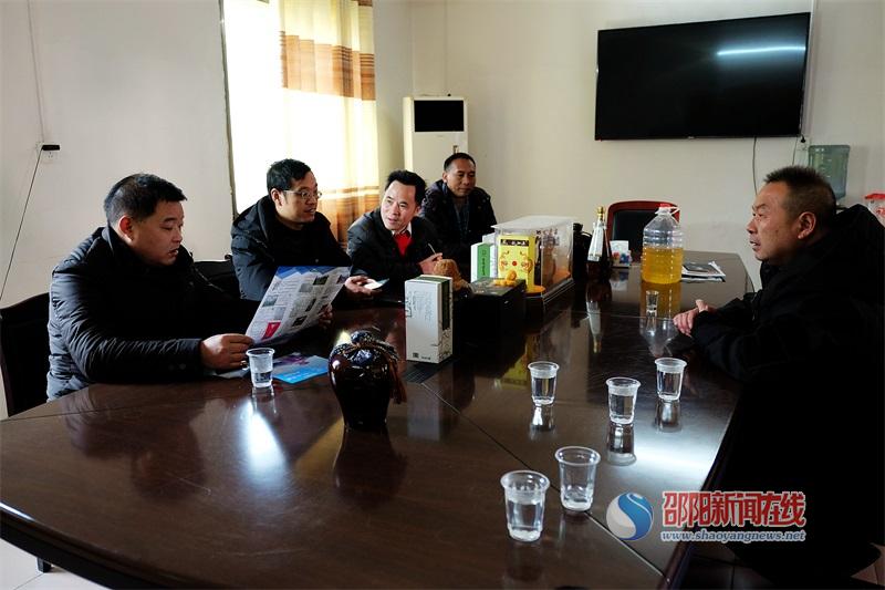 邵阳市农科院“三区”科技人才到新邵县开展科技服务(图3)