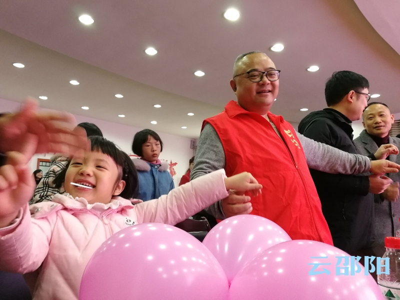 元旦节，邵阳121名困境儿童收到温暖的新年礼物(图8)