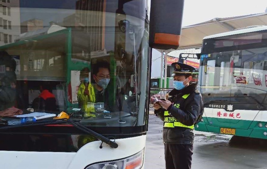 邵阳陆续恢复客运班线380条 交通部门全力保障旅客安全(图1)