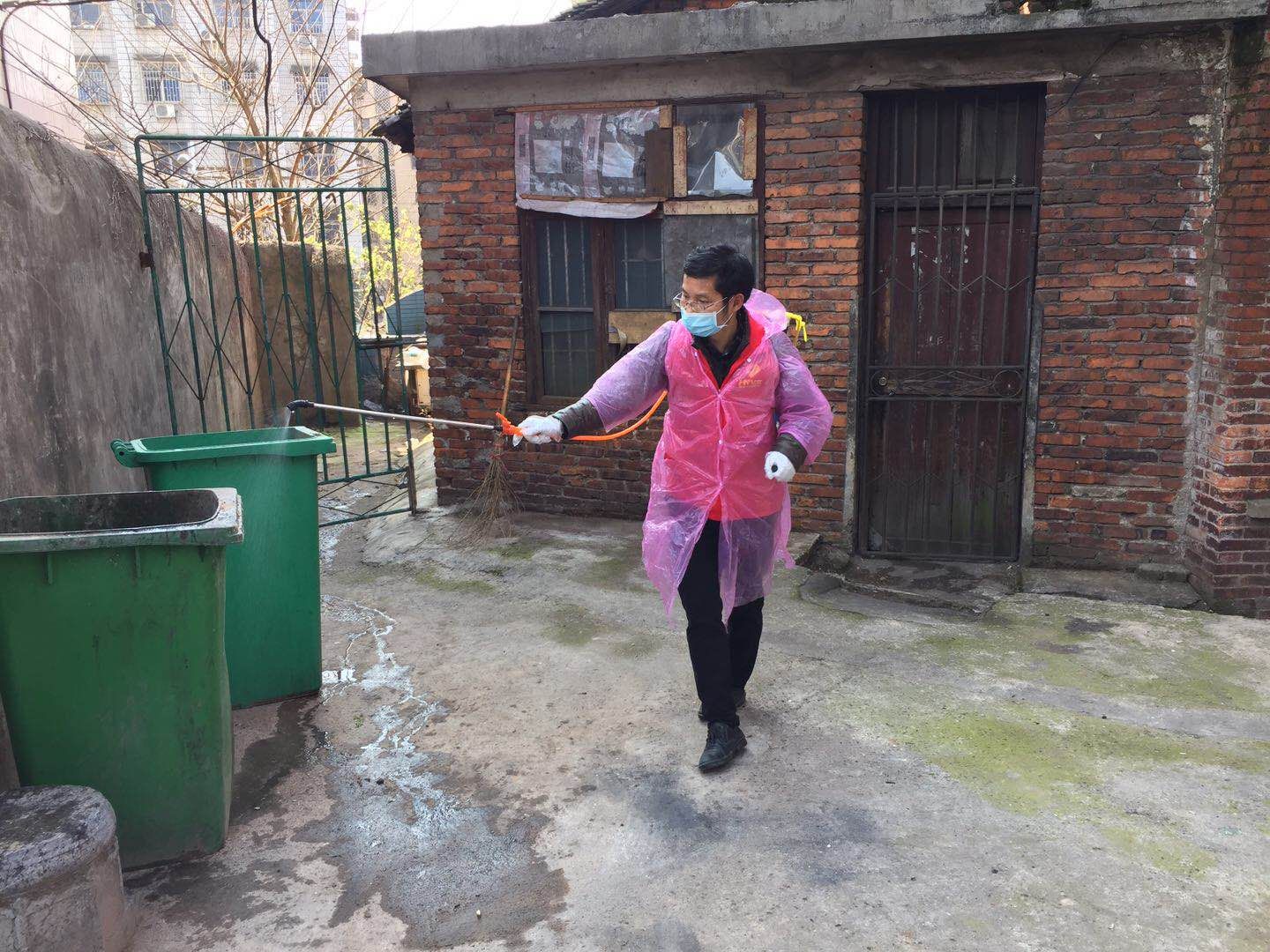 市直机关3100余名党员下沉社区协助开展疫情防控工作(图1)