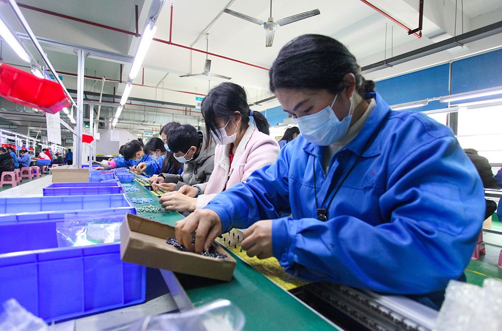 邵阳电子信息产业加速复工复产(图1)