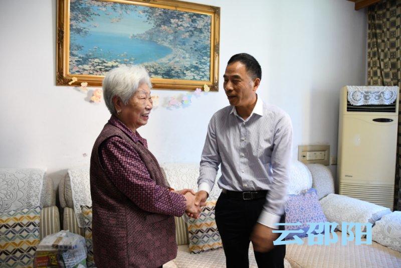 省退役军人事务厅调研组来邵调研(图2)