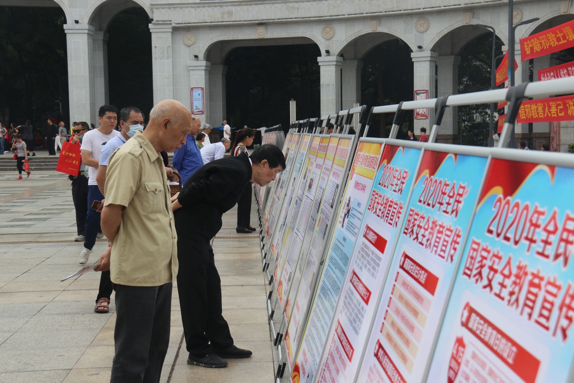 邵阳市启动《社区矫正法》宣传月系列活动(图1)
