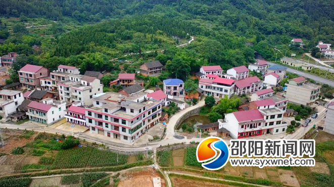 上半年邵阳自然村通水泥路建设进度全省排名第一(图1)