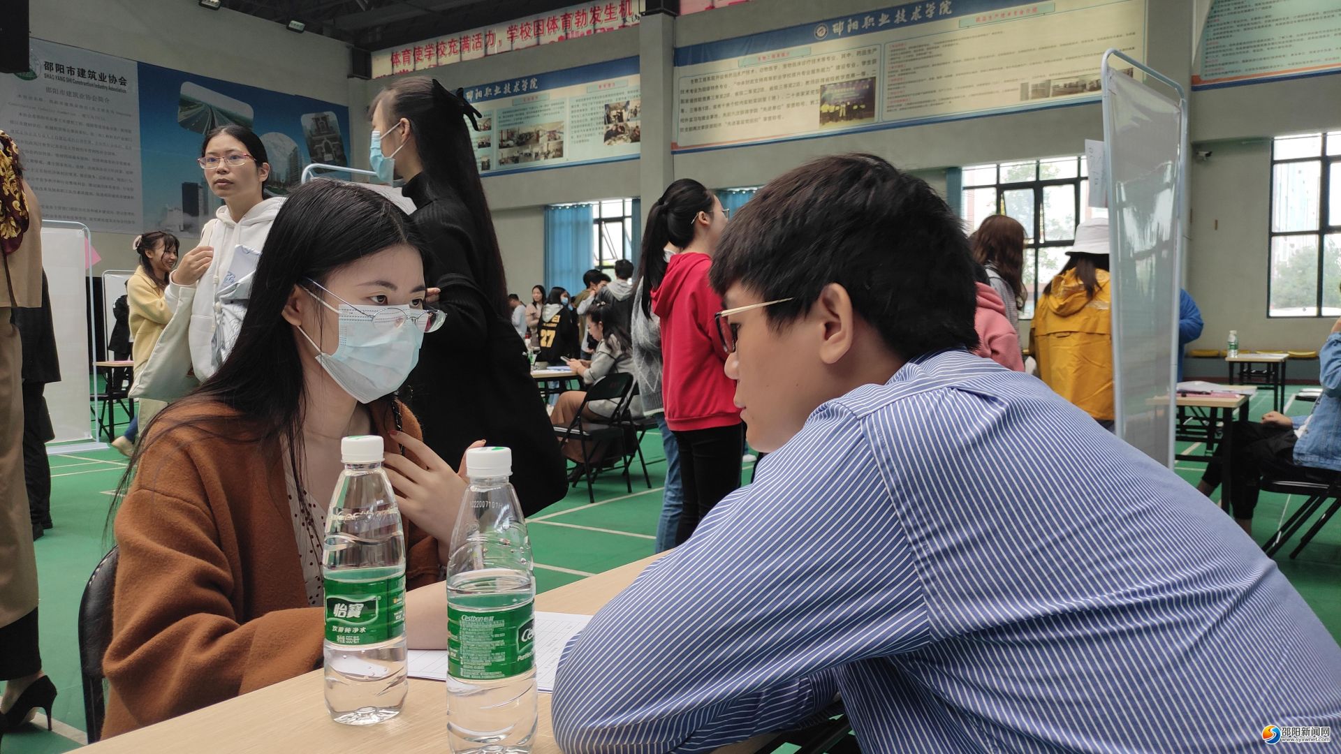 邵阳职院举办邵阳经开区专场校园招聘会(图2)