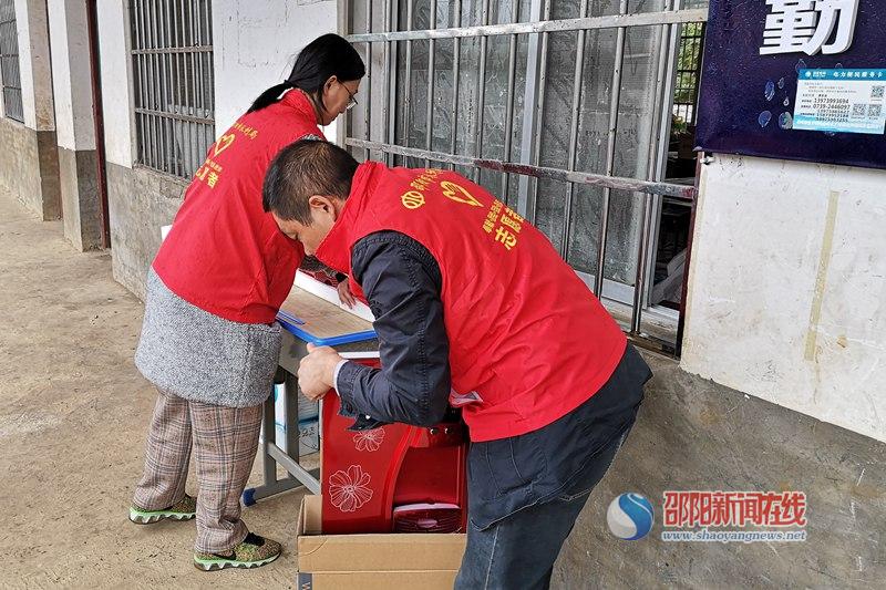 邵阳市水利局：情系留守儿童，助力脱贫攻坚(图2)