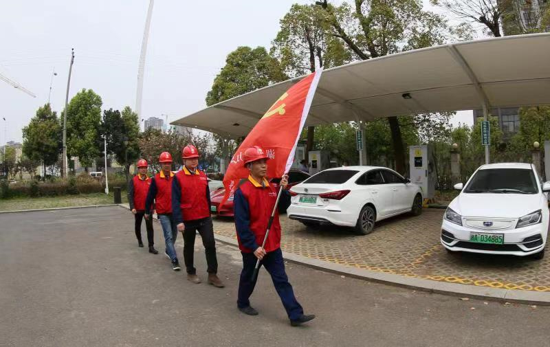 国网邵阳供电公司助力电动汽车“跑出”碳达峰“加速度”(图2)