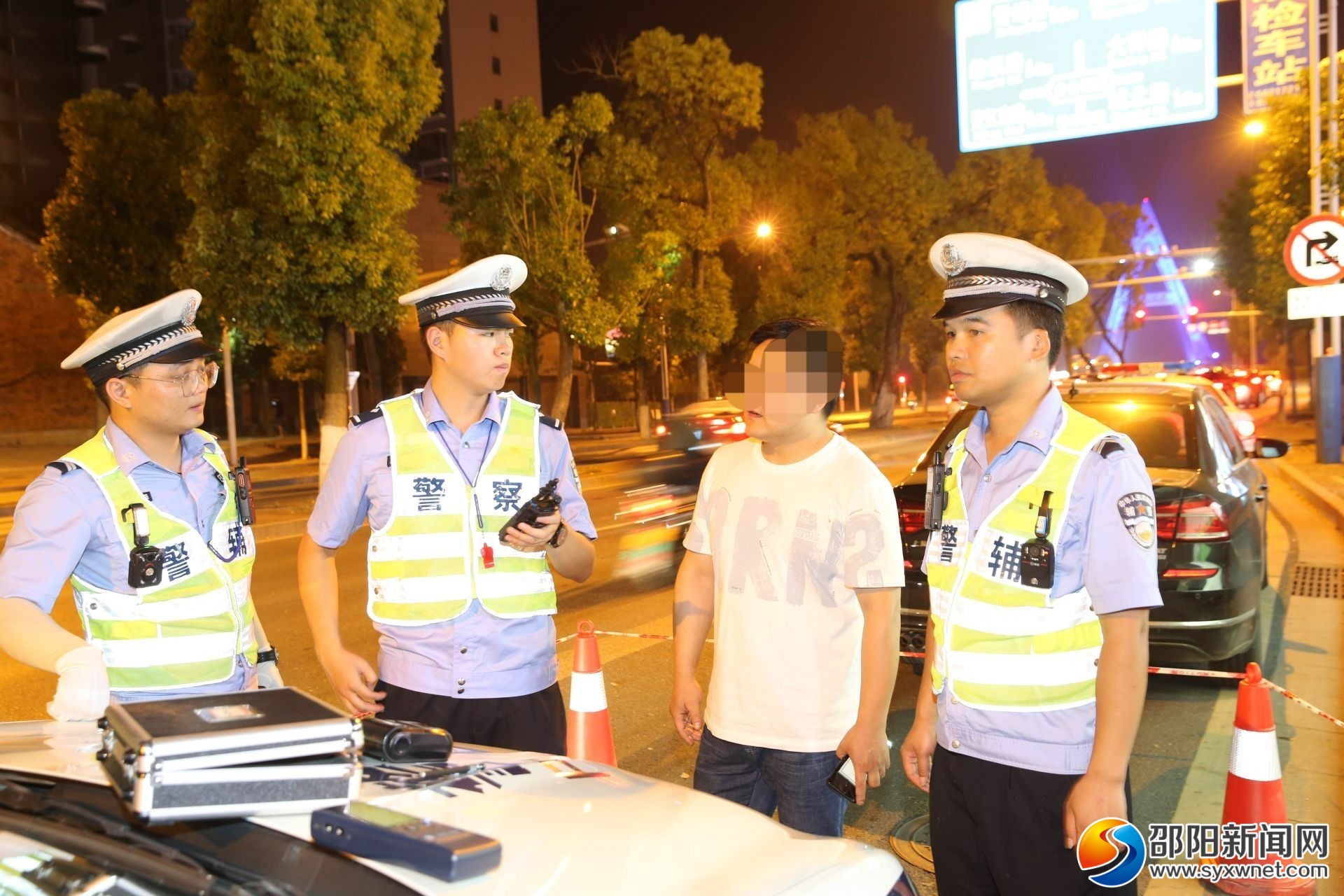 邵阳交警：全警上路开展夜间清查行动(图2)