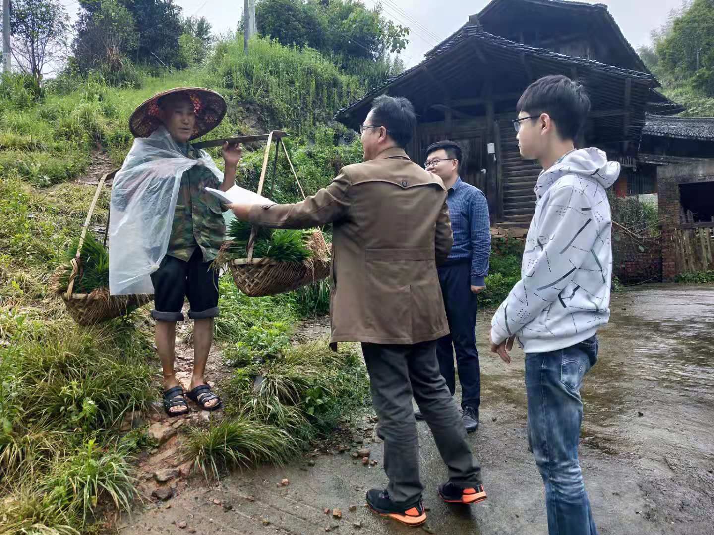邵阳市自然资源事务中心积极开展信访法治宣传活动(图3)