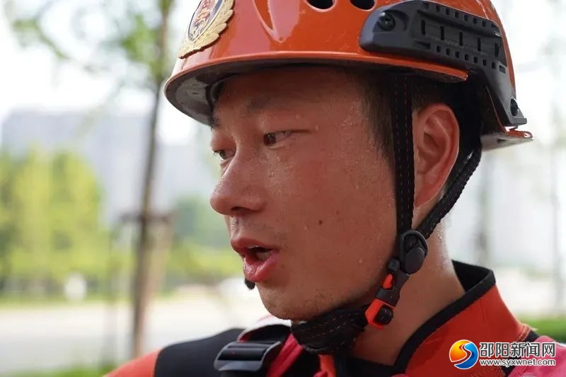 邵阳救援队奔赴河南后，这一幕幕让人泪奔......(图4)