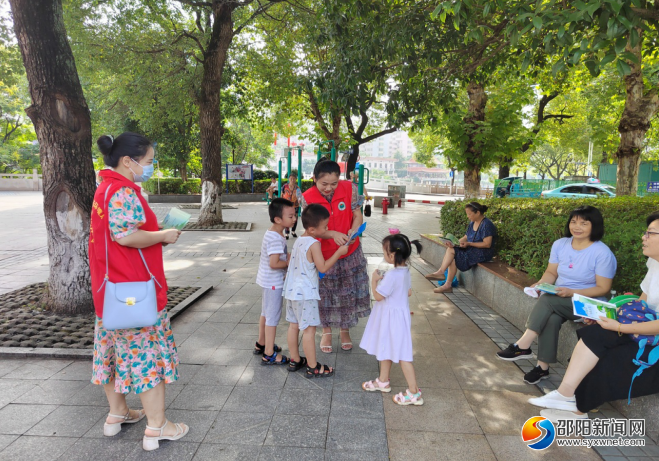 邵阳市生态环境局举办“低碳日”主题宣传活动(图2)