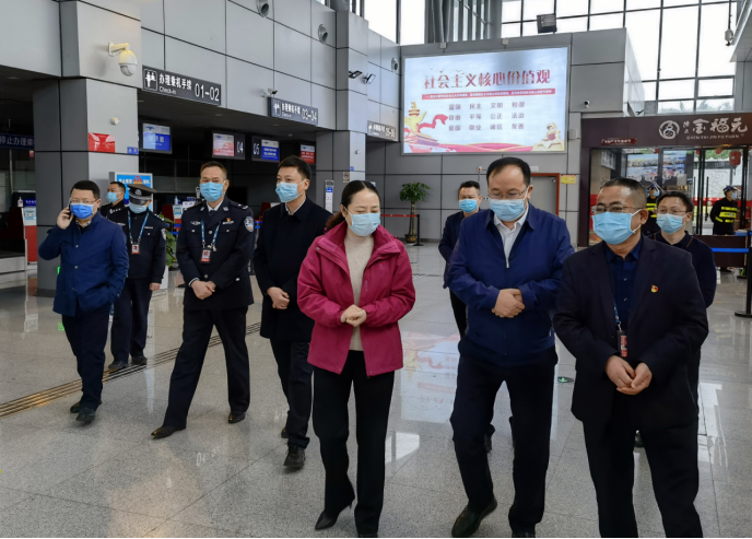 邵阳交通：挺进防疫最前沿  守好交通第一线(图1)