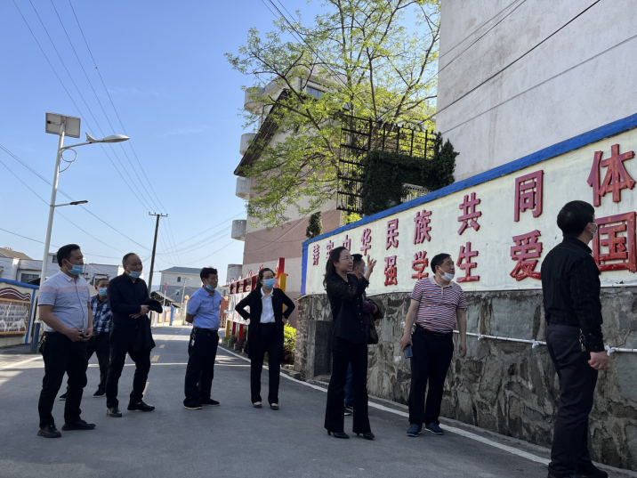 市民宗局党组书记、局长黄俊玲赴绥宁县调研民族乡乡村振兴工作(图2)