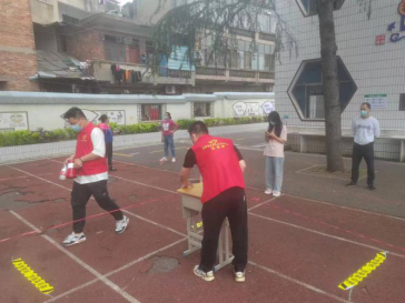 邵阳市发改委：疫情防控志愿者的一天(图3)