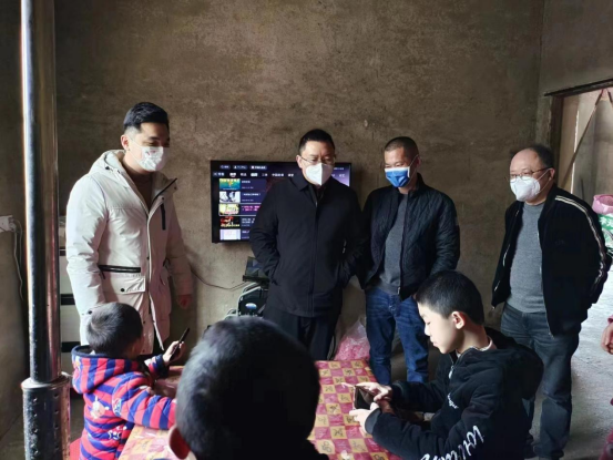 市财政局开展春节前走访慰问送温暖活动(图1)