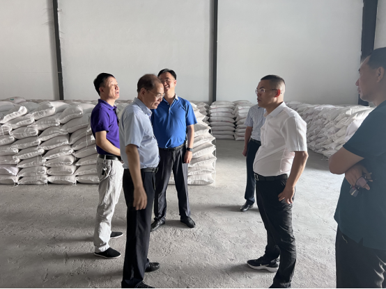 省粮食和物资储备局副局长刘初荣一行来邵调研(图2)
