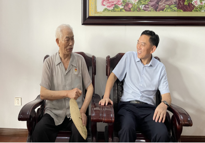 凝聚军休情，关爱沁人心——邵阳市退役军人事务局“八一”前夕走访慰问军休干部活动(图2)
