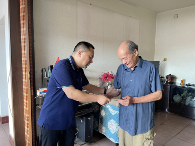 凝聚军休情，关爱沁人心——邵阳市退役军人事务局“八一”前夕走访慰问军休干部活动(图3)