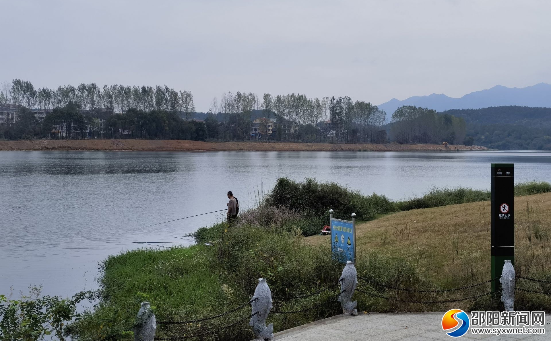 假期出游，别让不文明行为煞风景(图2)