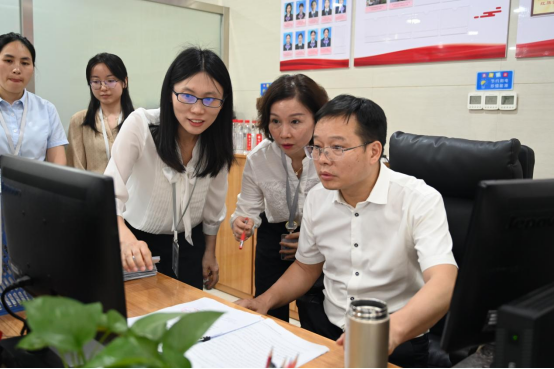 以行风建设促服务能力提升——邵阳市市场监督管理局开展“主要领导走流程”活动(图1)