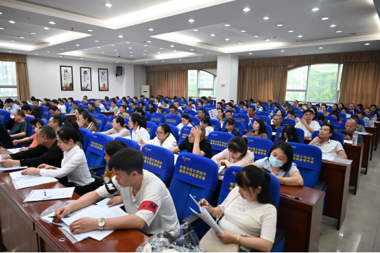 邵阳市市场监管局组织餐饮服务食品安全业务知识培训(图2)