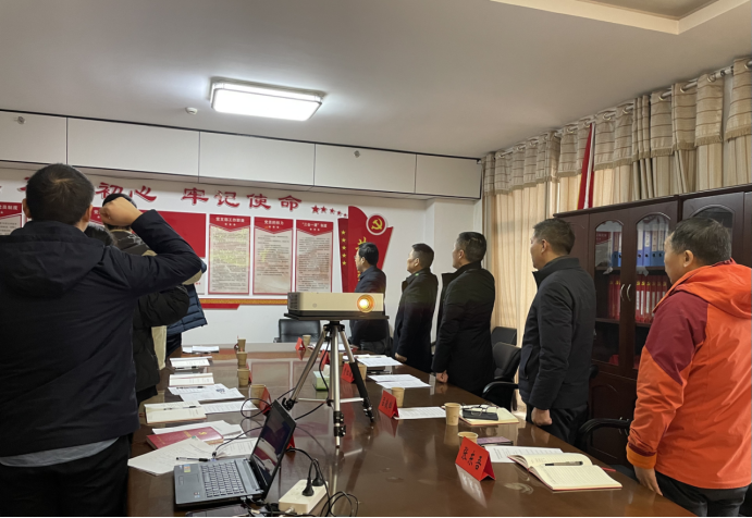 邵阳市住房和城乡建设局召开“弘扬宪法精神 树牢法治意识”主题党日活动(图3)