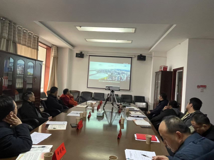 邵阳市住房和城乡建设局召开“弘扬宪法精神 树牢法治意识”主题党日活动(图2)
