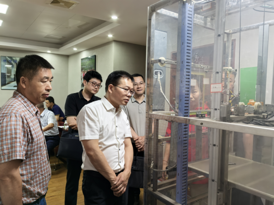 周永红调研电梯智慧监管工作(图1)