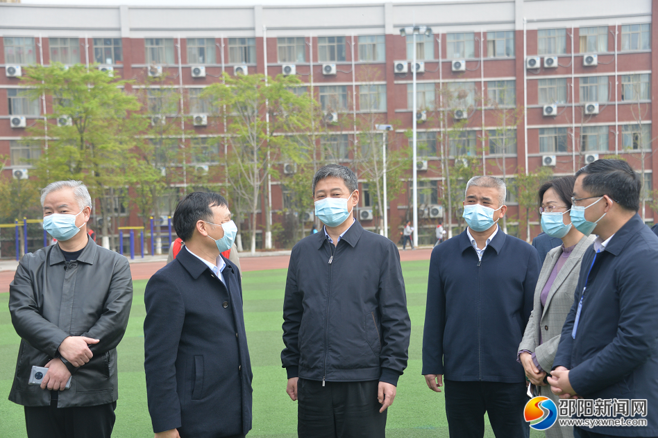 严华在检查市城区区域核酸检测应急演练工作时强调:总结经验 查漏补缺 全面提升 着力提升疫情防控能力和水平_邵阳头条网