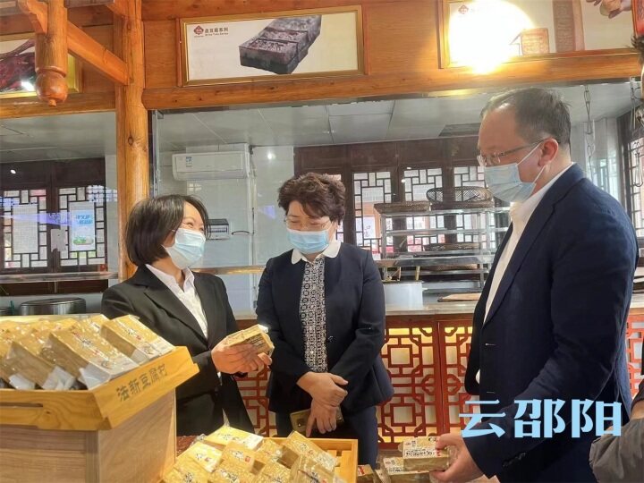 周迎春赴武冈开展《邵阳市地方特色食品传承与发展条例（草案）》立法调研_邵阳头条网
