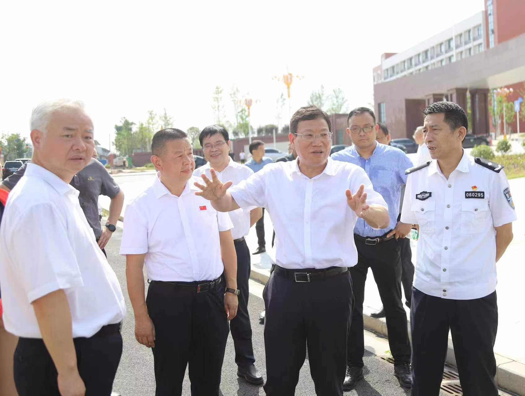 华学健调研市城区职业教育工作_邵阳头条网